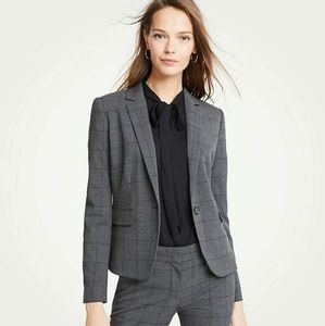 Classic Fit One-Button Check Suit Blazer